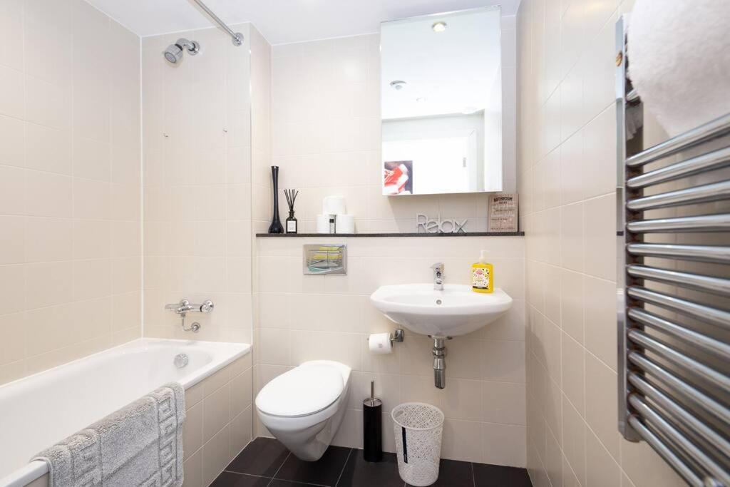 Stylish Mediacity 2Bed, Sleeps 6, Amazing Views Manchester Extérieur photo