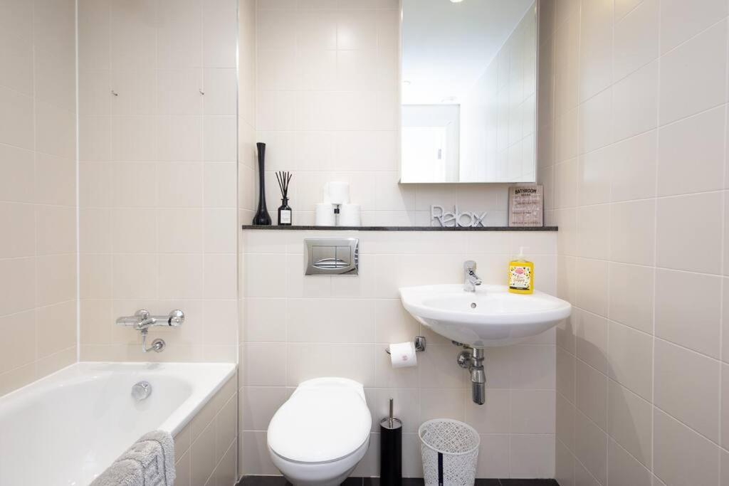 Stylish Mediacity 2Bed, Sleeps 6, Amazing Views Manchester Extérieur photo