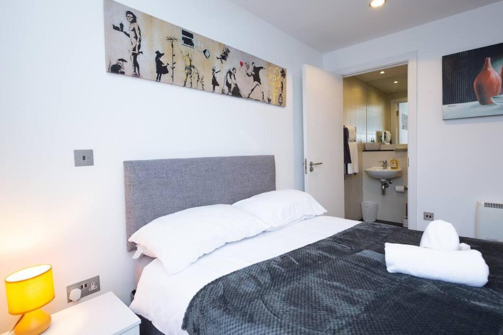 Stylish Mediacity 2Bed, Sleeps 6, Amazing Views Manchester Extérieur photo