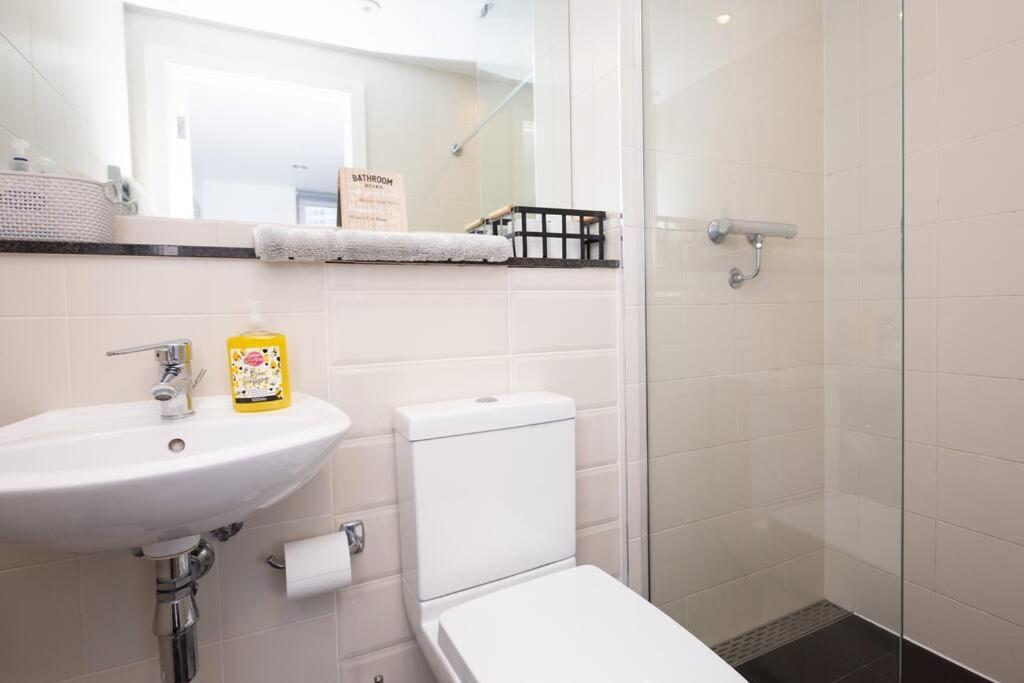 Stylish Mediacity 2Bed, Sleeps 6, Amazing Views Manchester Extérieur photo