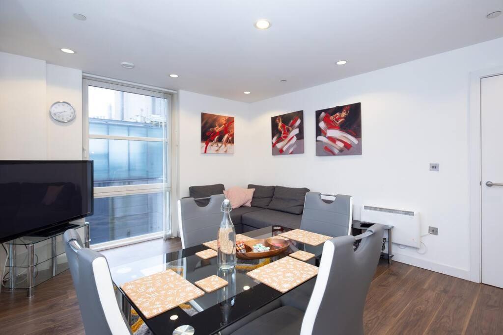 Stylish Mediacity 2Bed, Sleeps 6, Amazing Views Manchester Extérieur photo
